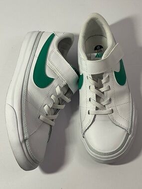Nike Kids Court Legacy Low Top Sneaker Size 2Y Green White shoe DA5381-120